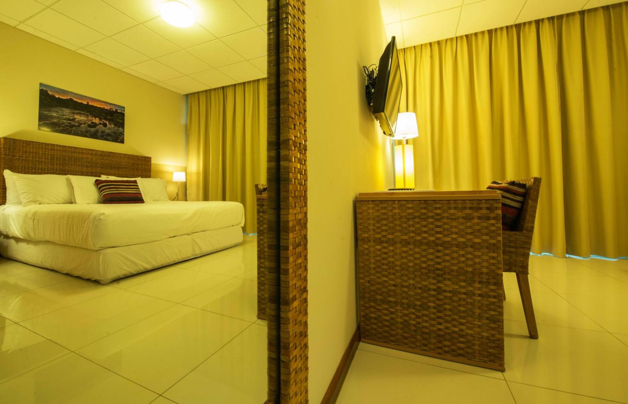 Jacana Amazon Wellness Resort ปารามารีโบ ภายนอก รูปภาพ